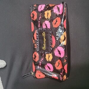 Betsey Johnson Betseyville Lips Cosmetic Bag RARE